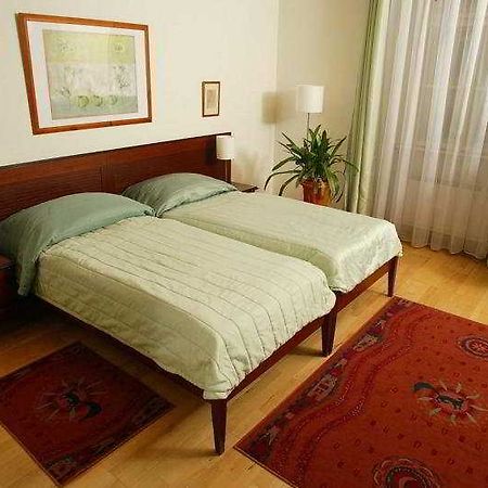 Cerna Liska Hotel ปราก ภายนอก รูปภาพ